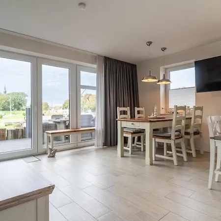 Doppelhaushaelfte Directly From Hafen Von * Tönning