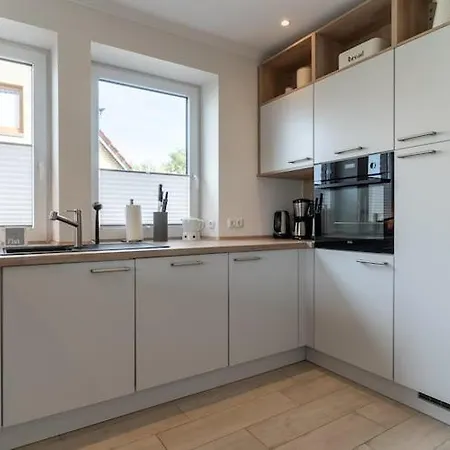 Doppelhaushaelfte Directly From Hafen Von Tönning