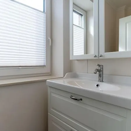 Doppelhaushaelfte Directly From Hafen Von * Tönning