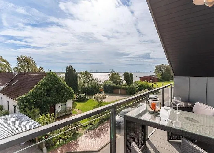 Doppelhaushaelfte Directly From Hafen Von Tönning